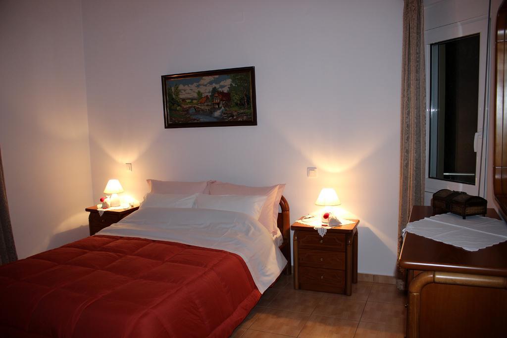 Sofia Filoxenia House Villa คาลีเวส ภายนอก รูปภาพ