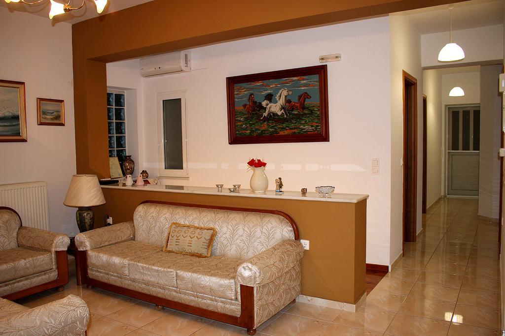 Sofia Filoxenia House Villa คาลีเวส ภายนอก รูปภาพ