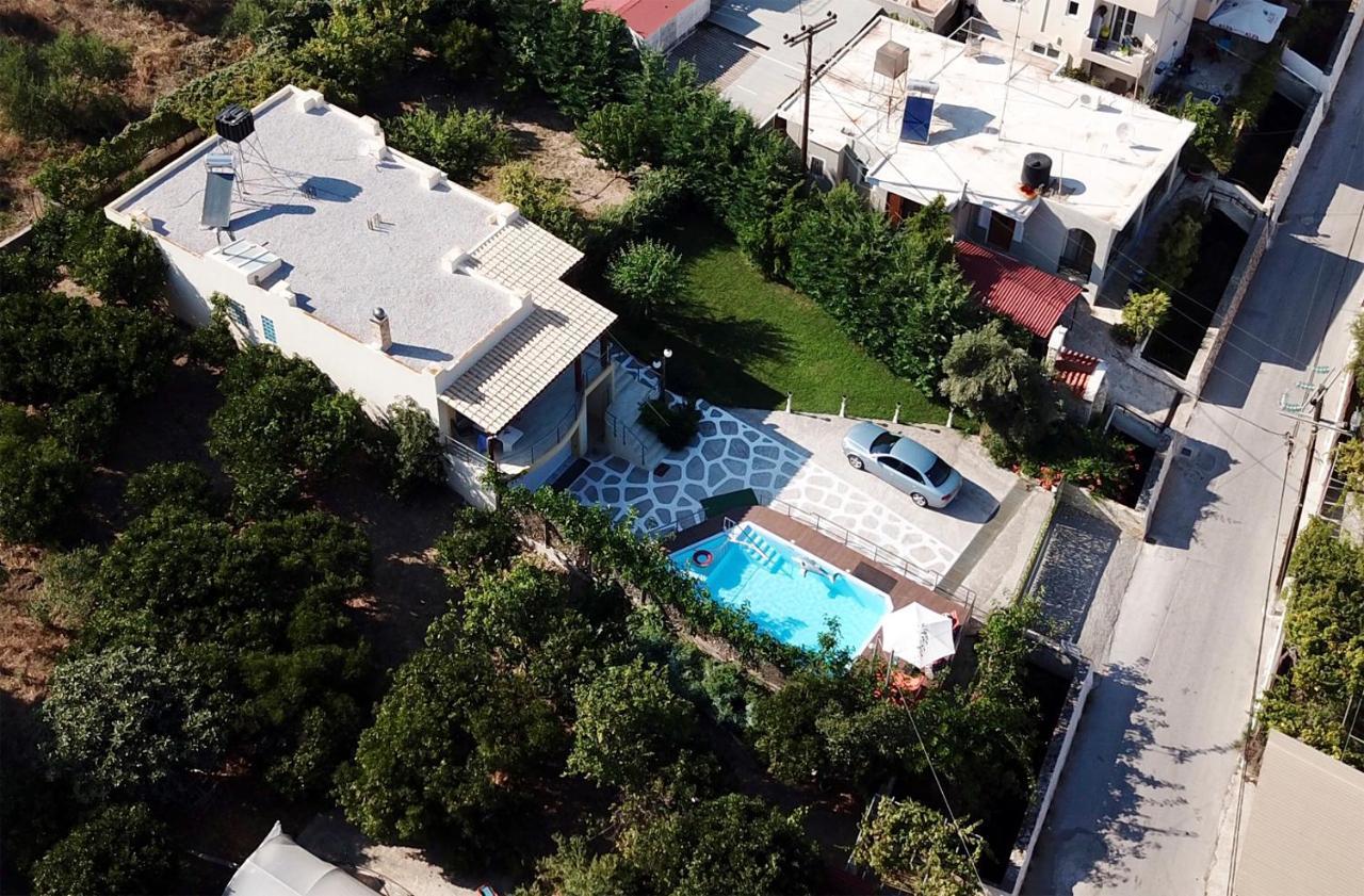Sofia Filoxenia House Villa คาลีเวส ภายนอก รูปภาพ