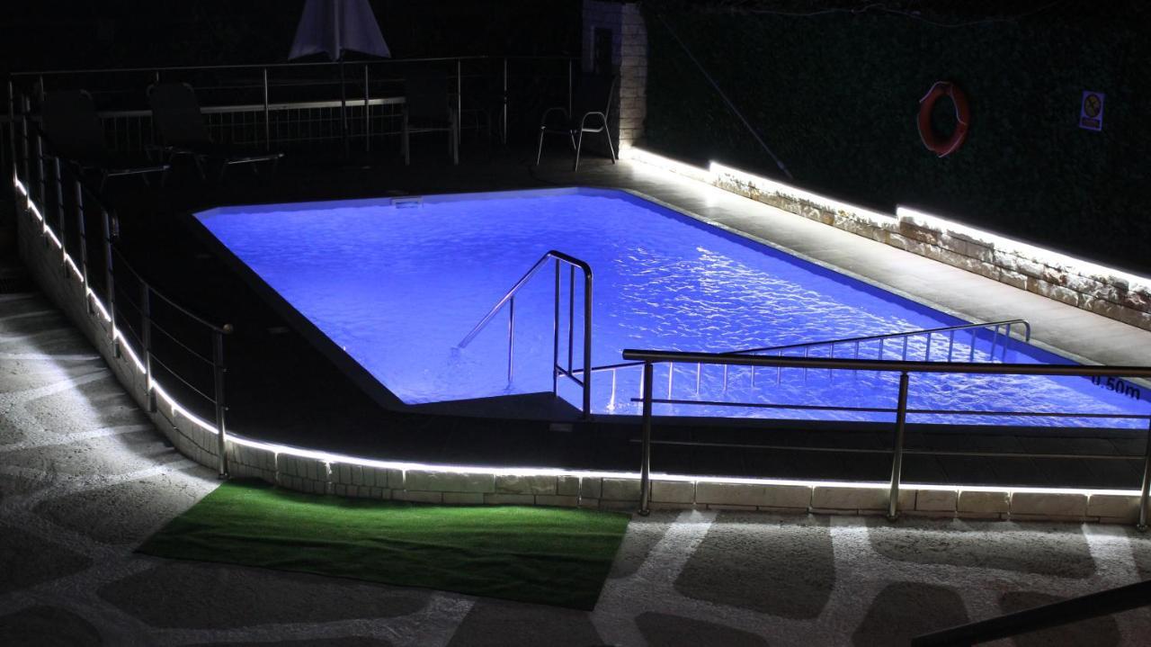 Sofia Filoxenia House Villa คาลีเวส ภายนอก รูปภาพ